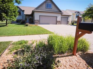 847 Fairchild Dr, River Falls, WI 54022