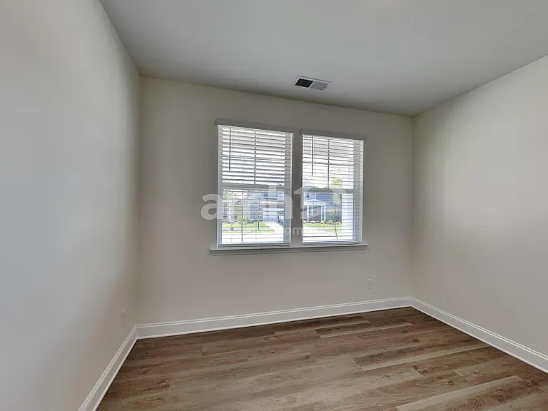 3527 Lincoln Heights Ln — Photo 13
