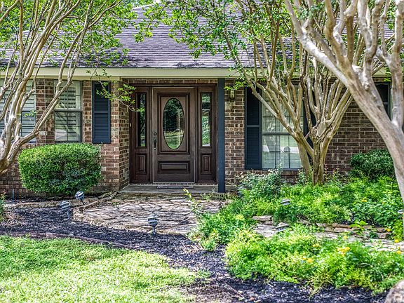 4th image of 2629 Benton Dr