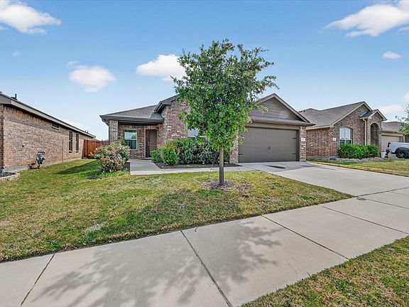 5th image of 824 Rutherford Dr