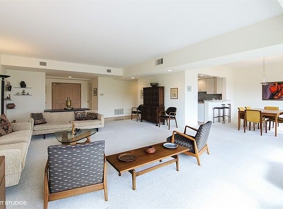 5th image of 601 Mulberry Pl APT 5C