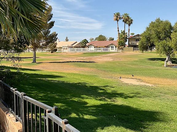 4th image of 2883 Country Club Dr
