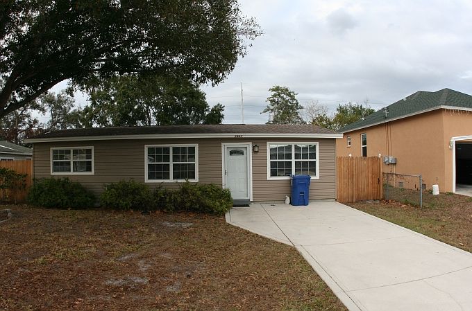 1st image of 1537 76th Ave N
