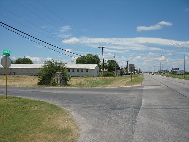 2nd image of 2600 Veterans Blvd
