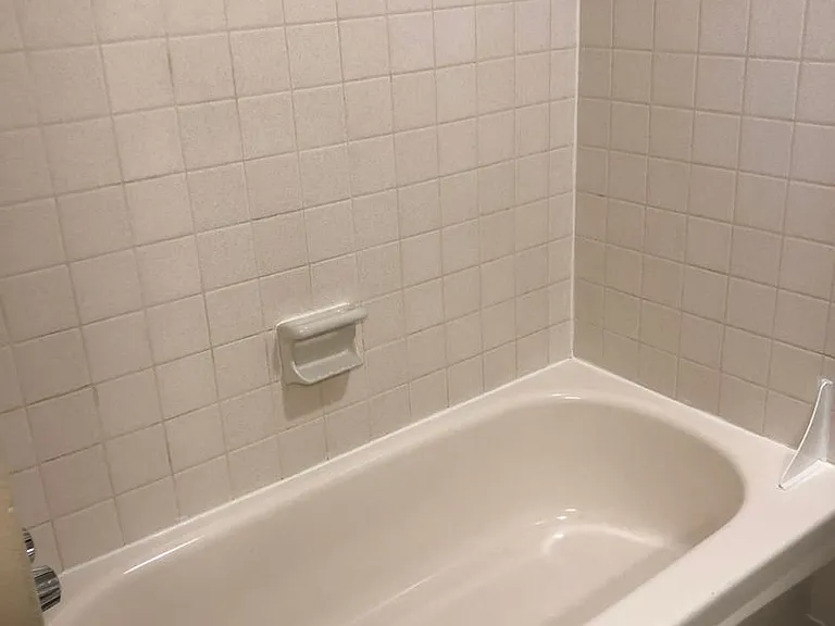 Churchill Village Apartments — Photo 37