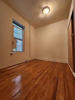 Rented by City Connections Realty | media 3