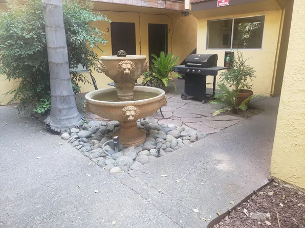 2415 P St Unit 2, Sacramento, CA 95816