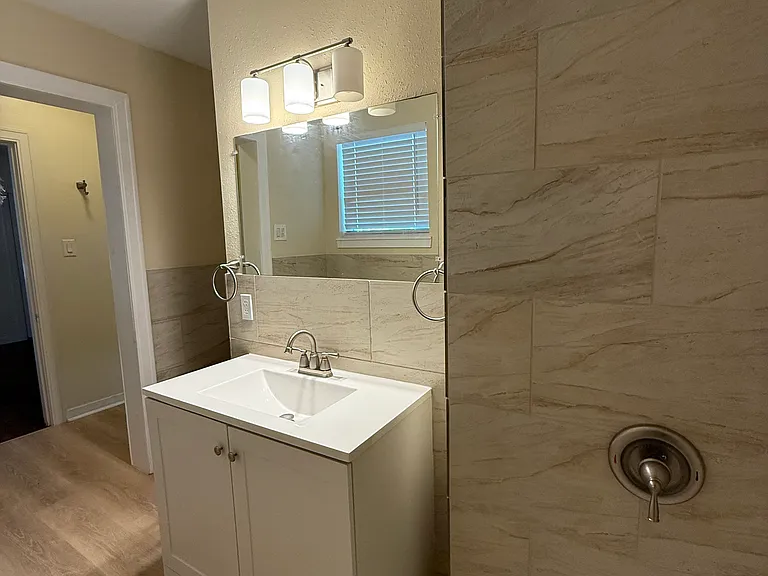 6711 Broadway St #6711 — Photo 19