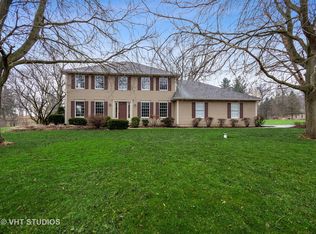 42W715 Clover Hill Ln, Elburn, IL 60119