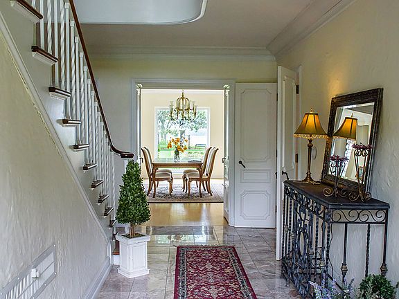 3rd image of 1508 S Shore Dr