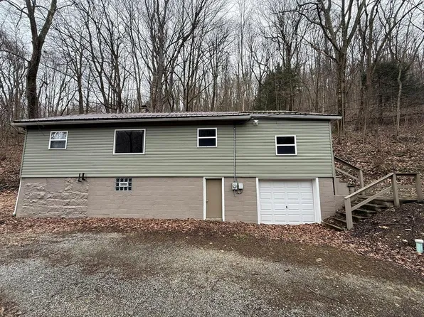 516 Govier Ln, Johnstown, PA 15905