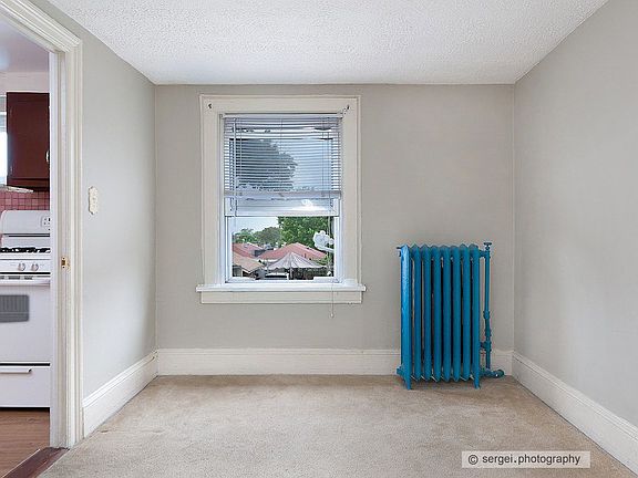 5th image of 1719 Clintonville St #2