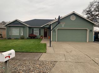 1545 Meadowlark Dr, Stayton, OR 97383