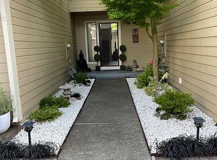 4752 Shade Tree Ln, Santa Rosa, CA 95405