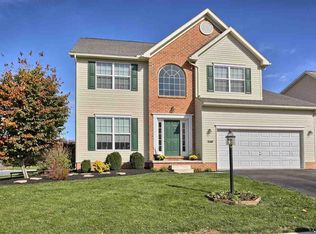 1469 Wheatfield Dr, York, PA 17408