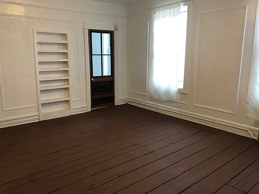 Rented by OT Real Estate | media 32