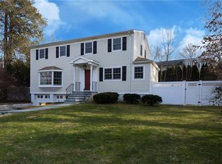 112 Hampshire Rd, Yonkers, NY 10708