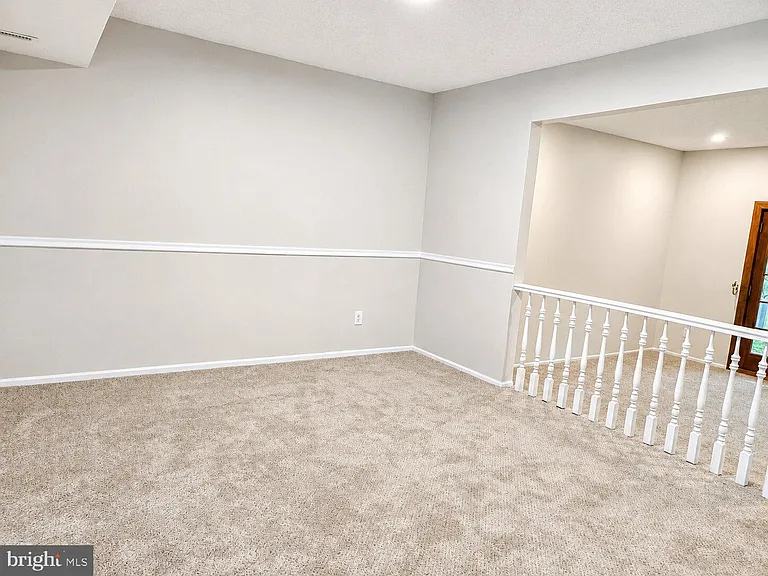 17 Fawnhollow Ct — Photo 4