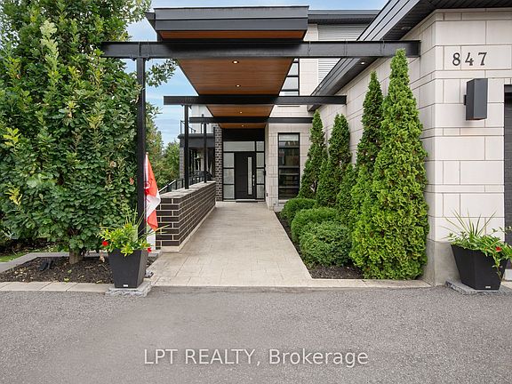 4th image of 847 Walkley Rd