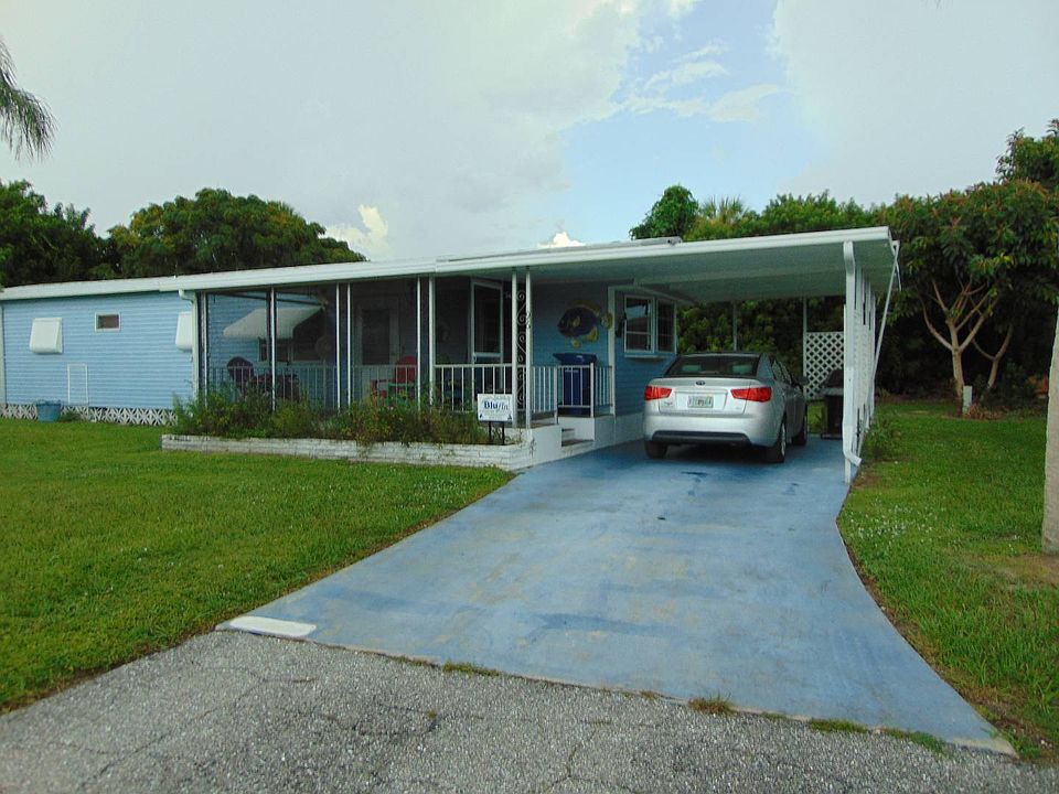 1st image of 96 Camellia St