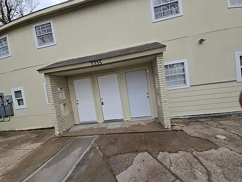 3335 Tuam St Photo 1