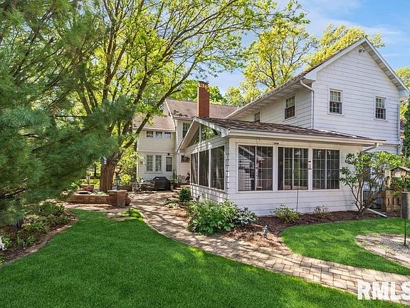4th image of 155 Park Lane Dr