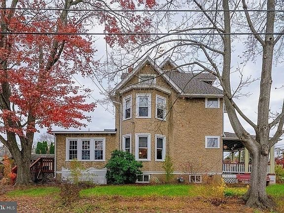 4th image of 507 Morton Ave