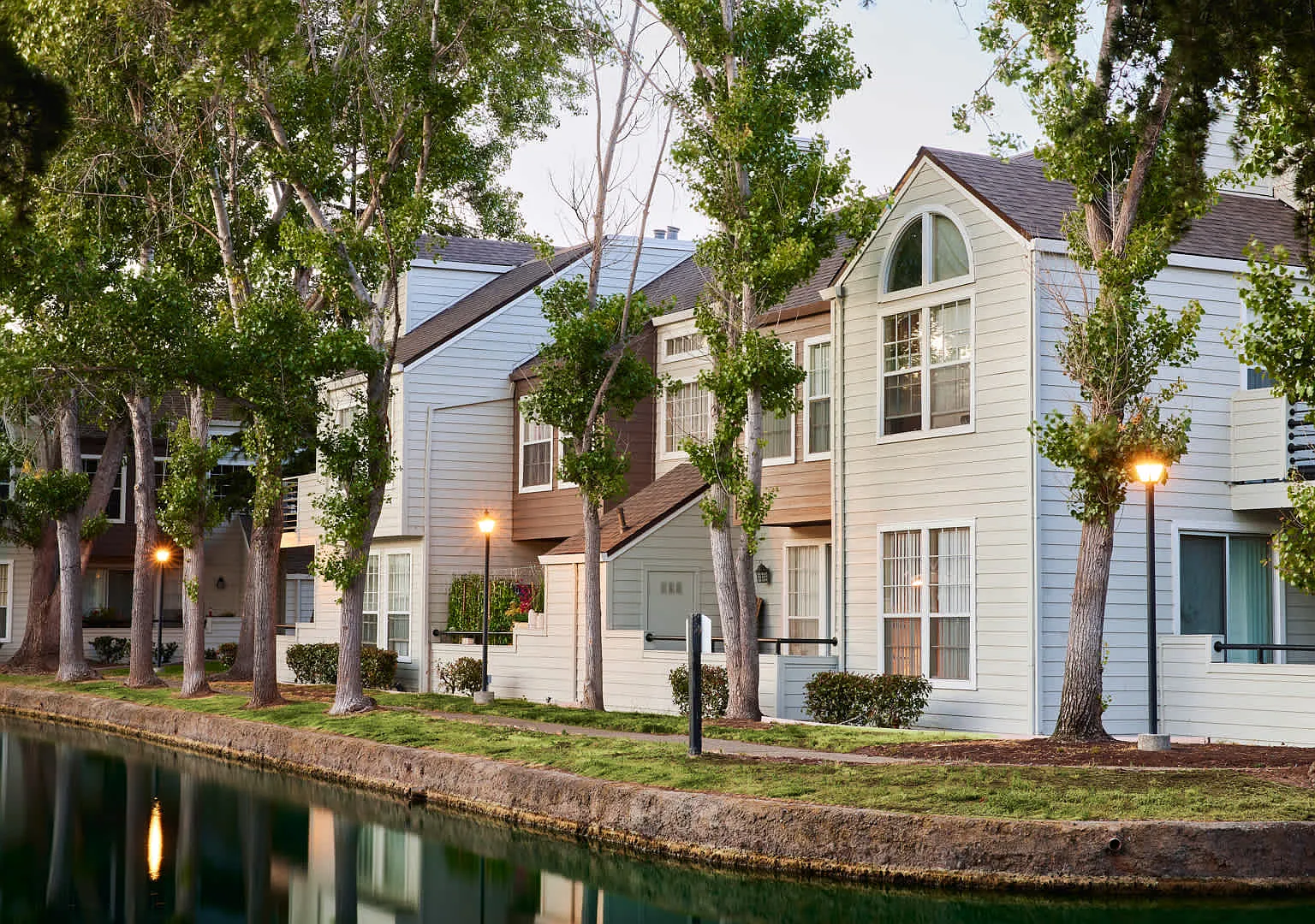 Schooner Bay Apartment Homes — Photo 2