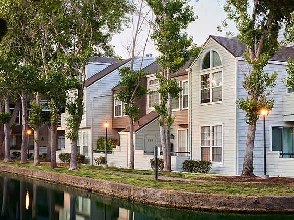 Schooner Bay Apartment Homes