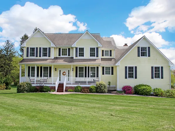 1 Mac Connie Court, Seymour, CT 06483