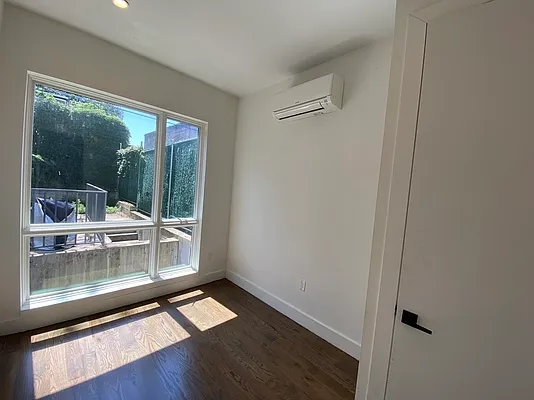 Rented by Brooklyn Group | media 4