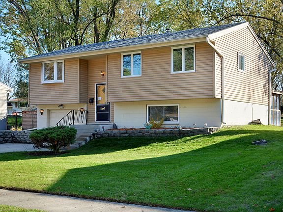 2nd image of 1405 Cabot Ln