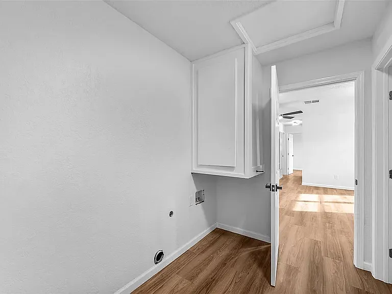4811 NW Lindy Ave — Photo 4