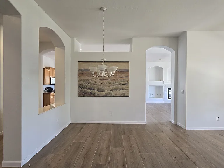 10335 E Rosemary Ln — Photo 3