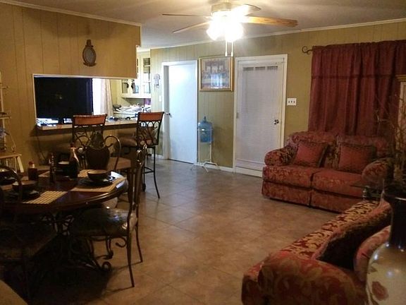 3rd image of 13542 Megginson St