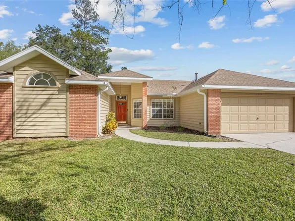 4015 NW 34th Dr, Gainesville, FL 32605