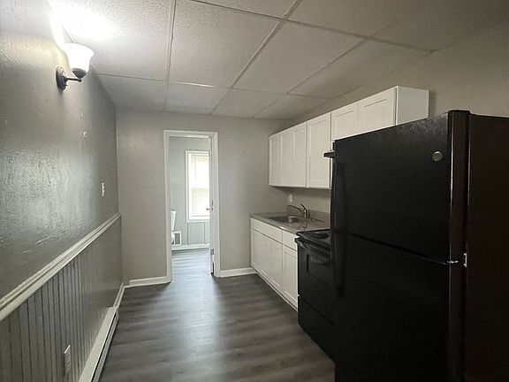 4th image of 134-136 S Union St #14