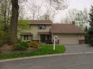 14822 Hickory Ct, Eden Prairie, MN 55346