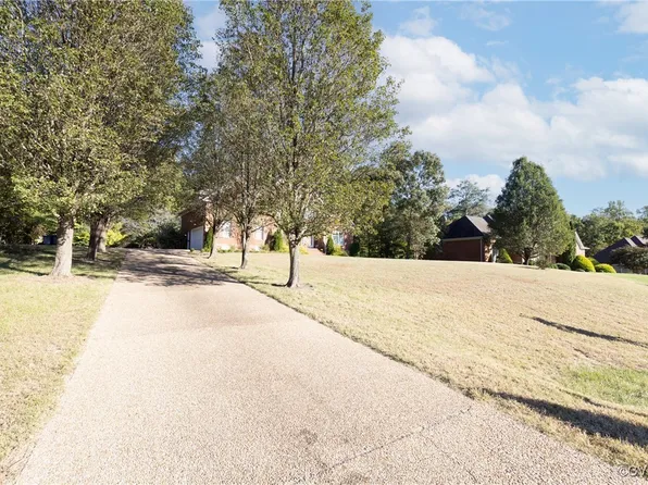 10649 Michmar Dr, Chester, VA 23831