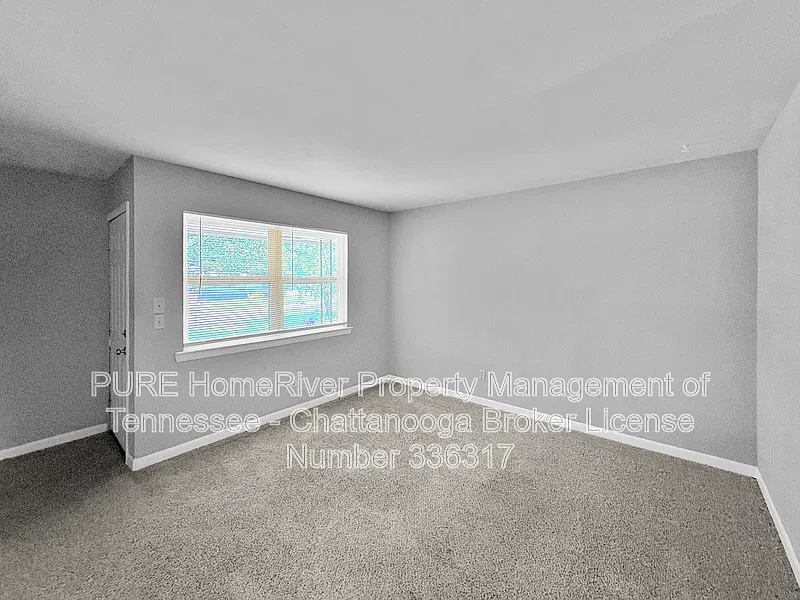 2 bed, 1.0 bath, 1100 sqft, $1,150 — Photo 2