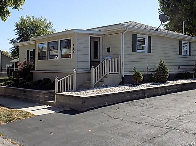 1st image of 217 Tiffin St
