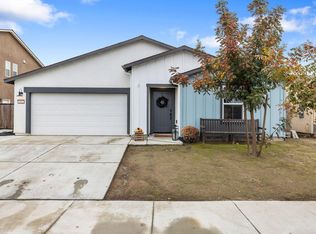 1011 E Russell Avenue, Visalia, CA 93292