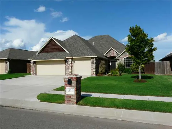 12212 Heathfield Ln, Oklahoma City, OK 73173