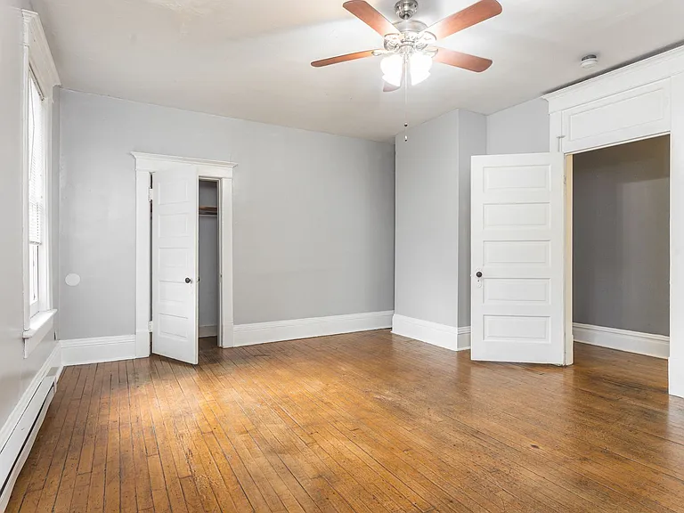 938 Fort Wood St #4 — Photo 6