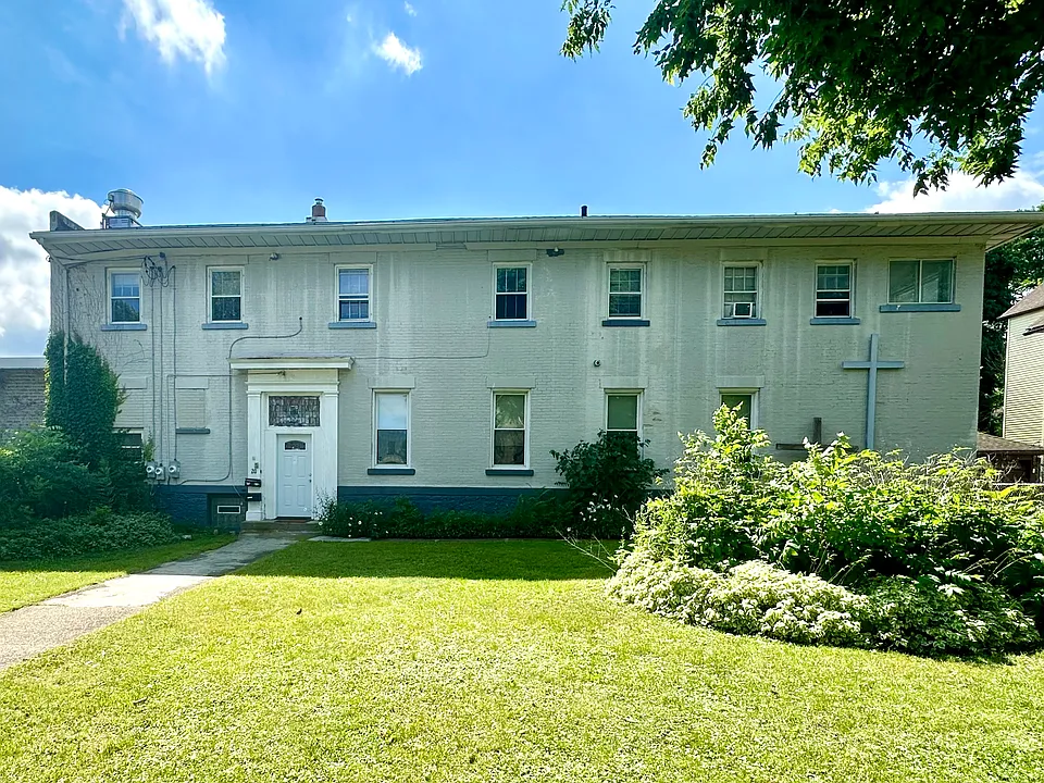 20 Amherst St #UP