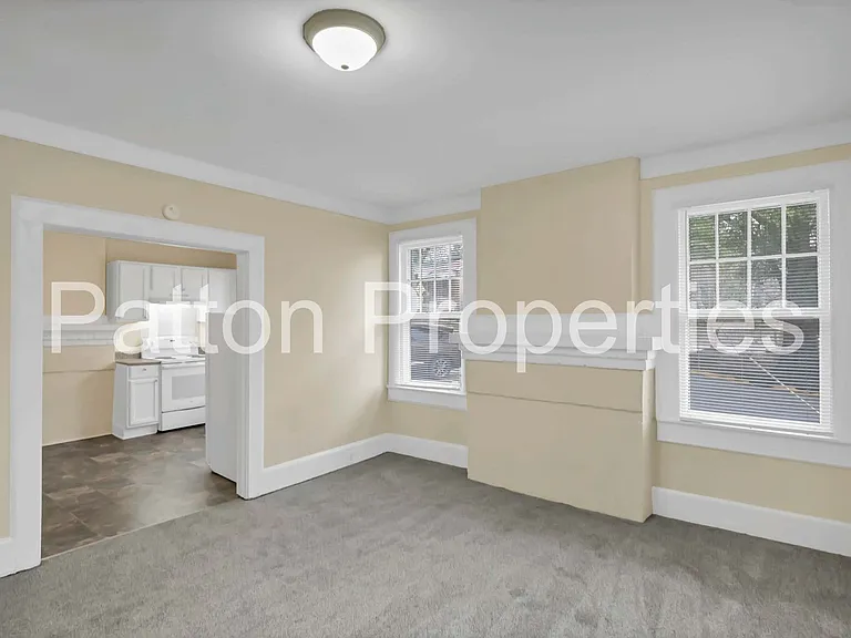 2229 Greene St — Photo 6