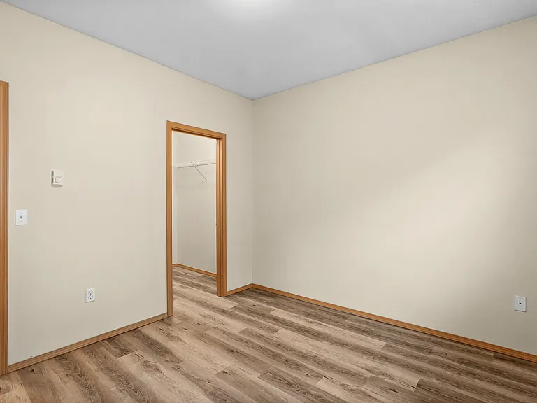 2-Story 2 Bed 2 Bath w/ Garage - 971 Sq Ft 2-Story 2 Bed 2 Bath w/ Garage - 971 Sq Ft