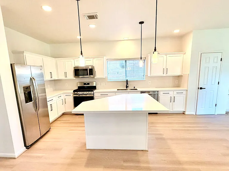 5530 Gable Meadows Dr — Photo 5
