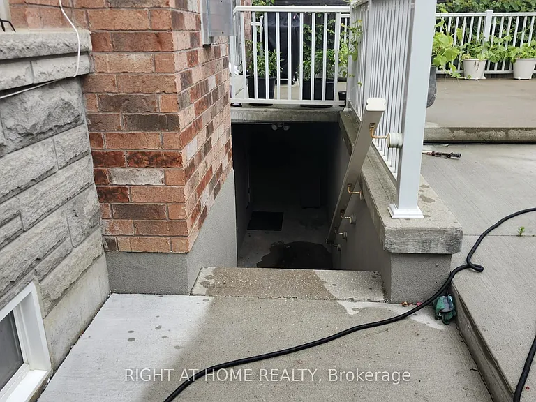 1 Via Avellino Rd #BASEMENT — Photo 3