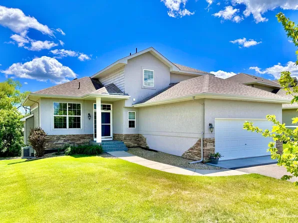 21376 Hytrail Cir, Lakeville, MN 55044